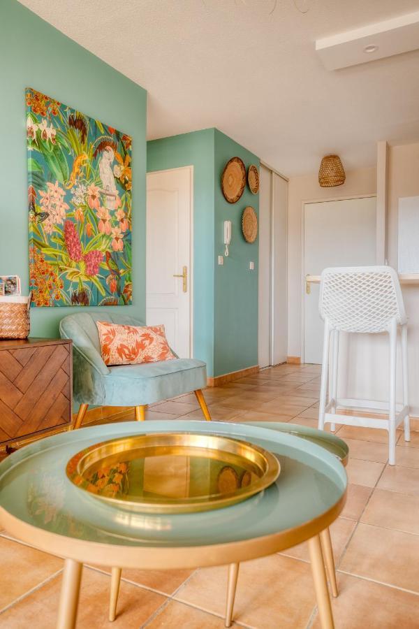 Bel Appartement Classe 3 Etoiles Bormes-les-Mimosas Exterior foto