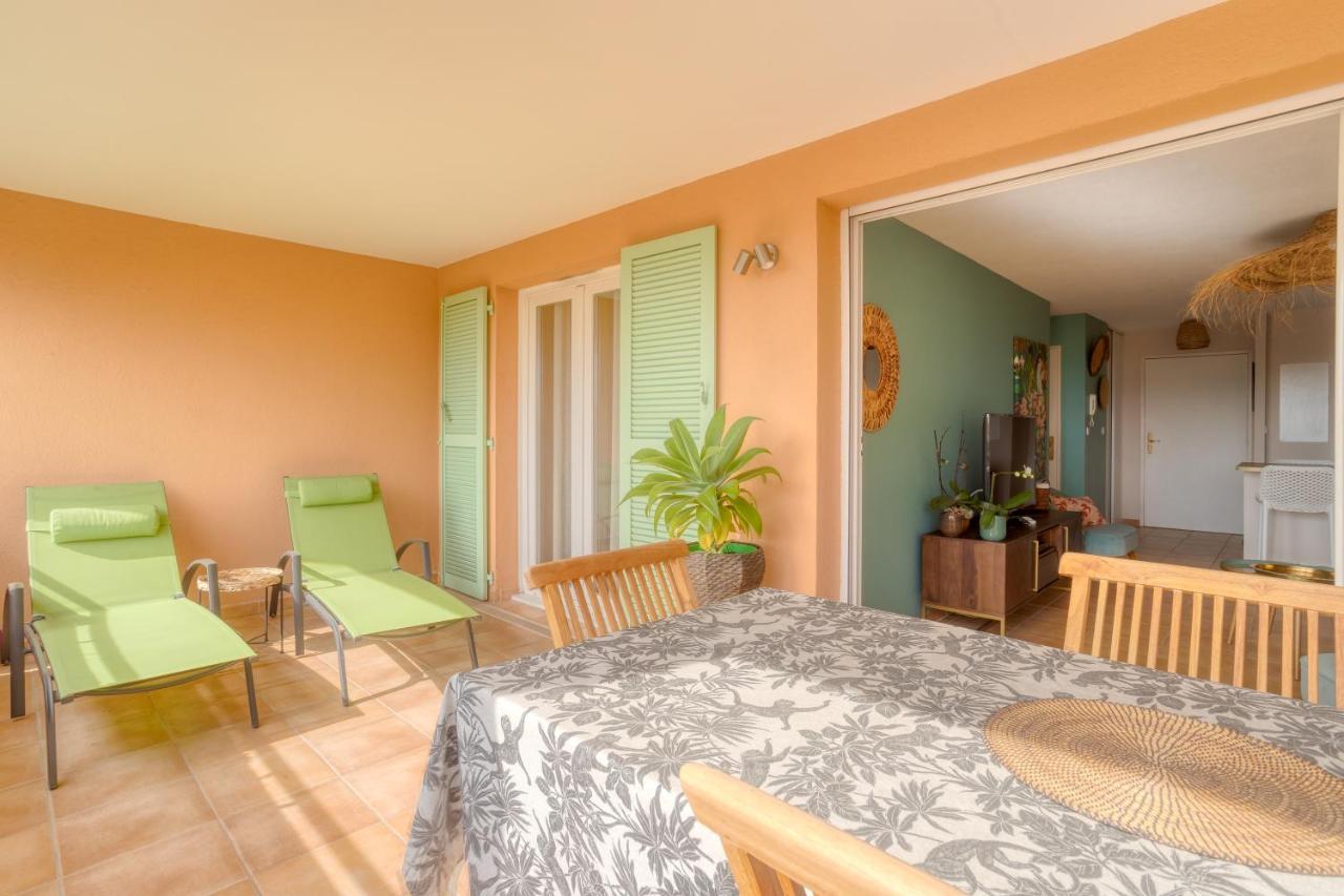 Bel Appartement Classe 3 Etoiles Bormes-les-Mimosas Exterior foto