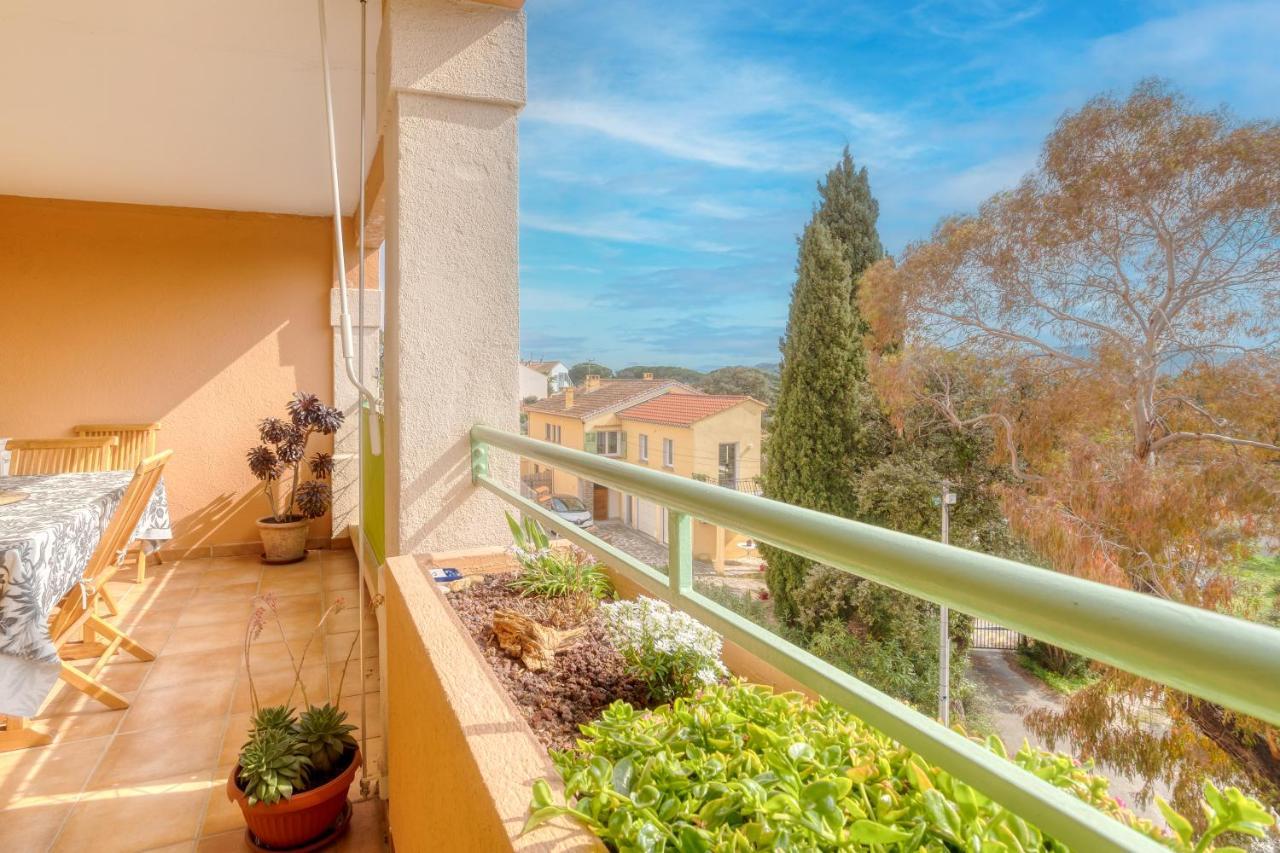 Bel Appartement Classe 3 Etoiles Bormes-les-Mimosas Exterior foto